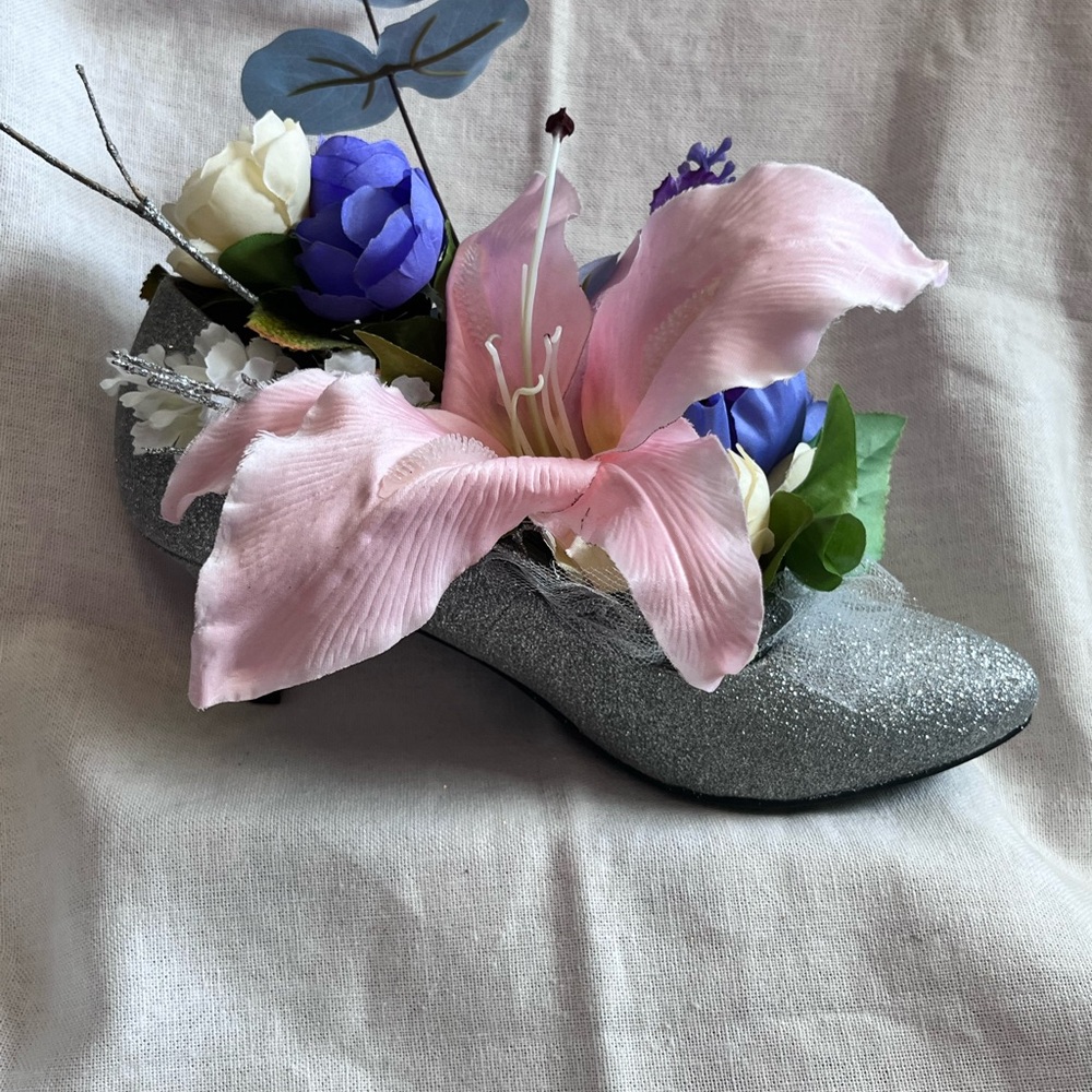 Runway For Hope Elegant Silver Women's Shoe with Floral Accents